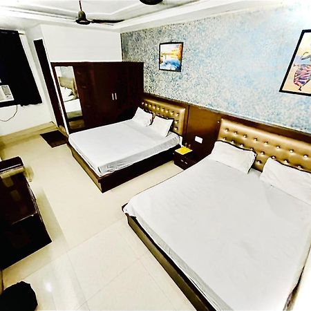 Blue Rose International, Family Hotel อัครา ภายนอก รูปภาพ