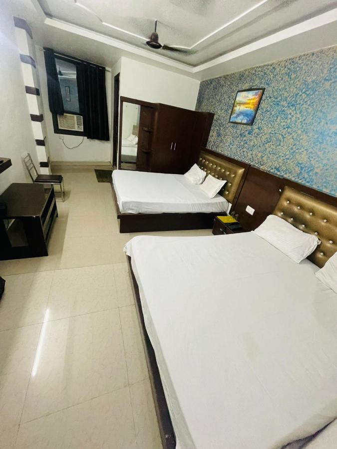 Blue Rose International, Family Hotel อัครา ภายนอก รูปภาพ