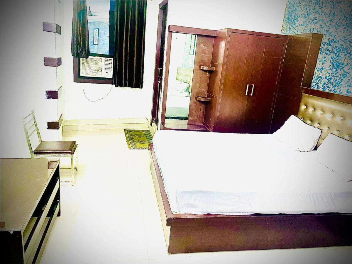 Blue Rose International, Family Hotel อัครา ภายนอก รูปภาพ