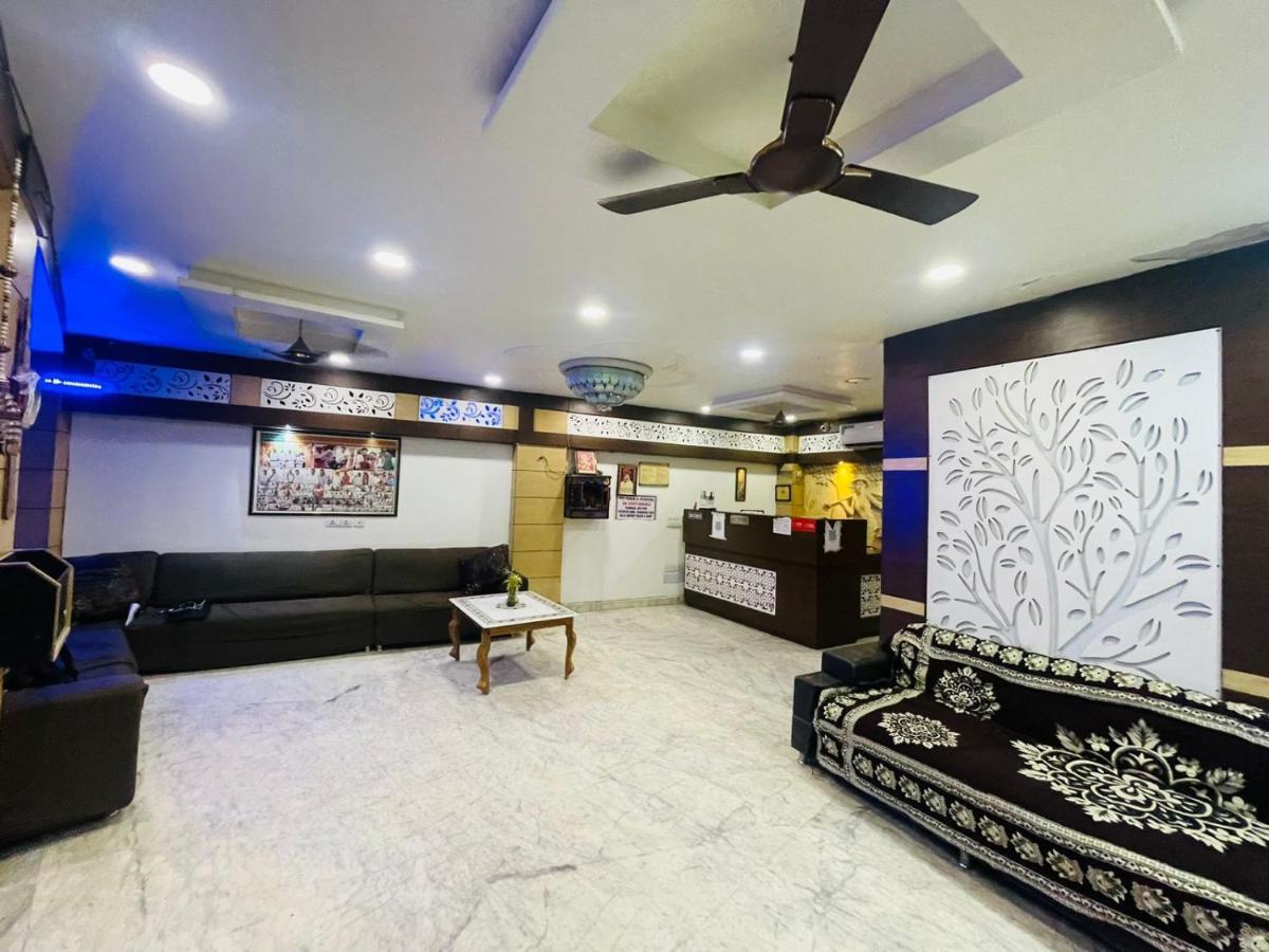 Blue Rose International, Family Hotel อัครา ภายนอก รูปภาพ